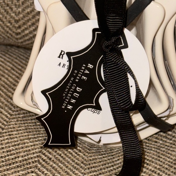 NWT Rae Dunn Halloween/Ghost Set of 4 Kitchen Ceramic Measuring Cups - Picture 3 of 10